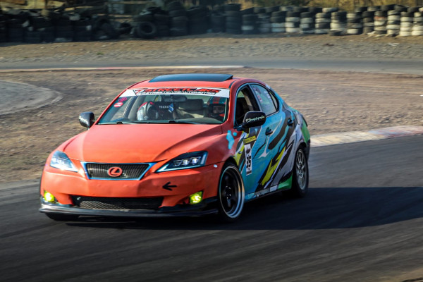 Lexus is250